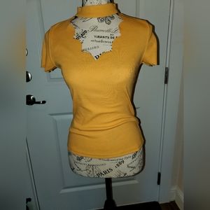 Scalloped V Neck Tee